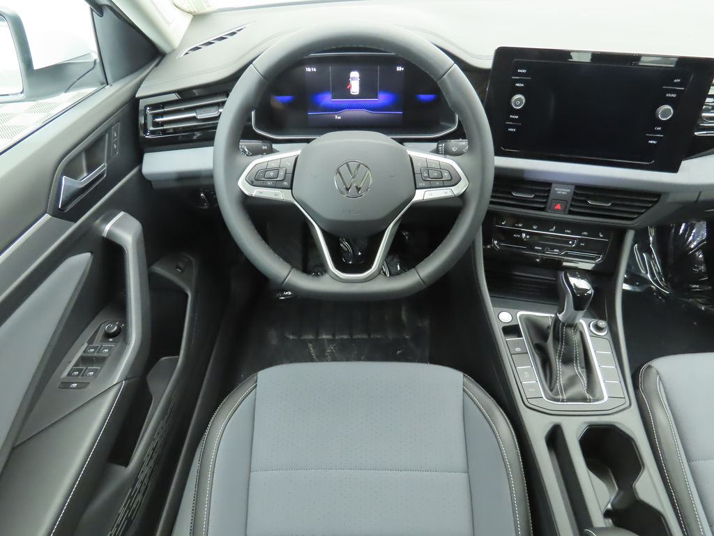 Thumbnail: 2026 Volkswagen Jetta - 10