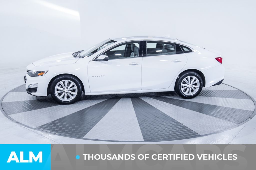 Used 2025 White Chevrolet LT image 4