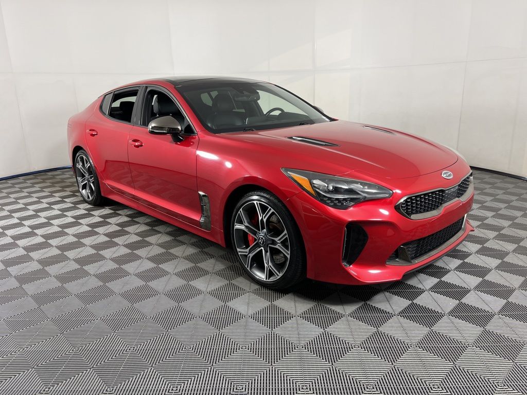 Thumbnail: 2018 Kia Stinger - 17