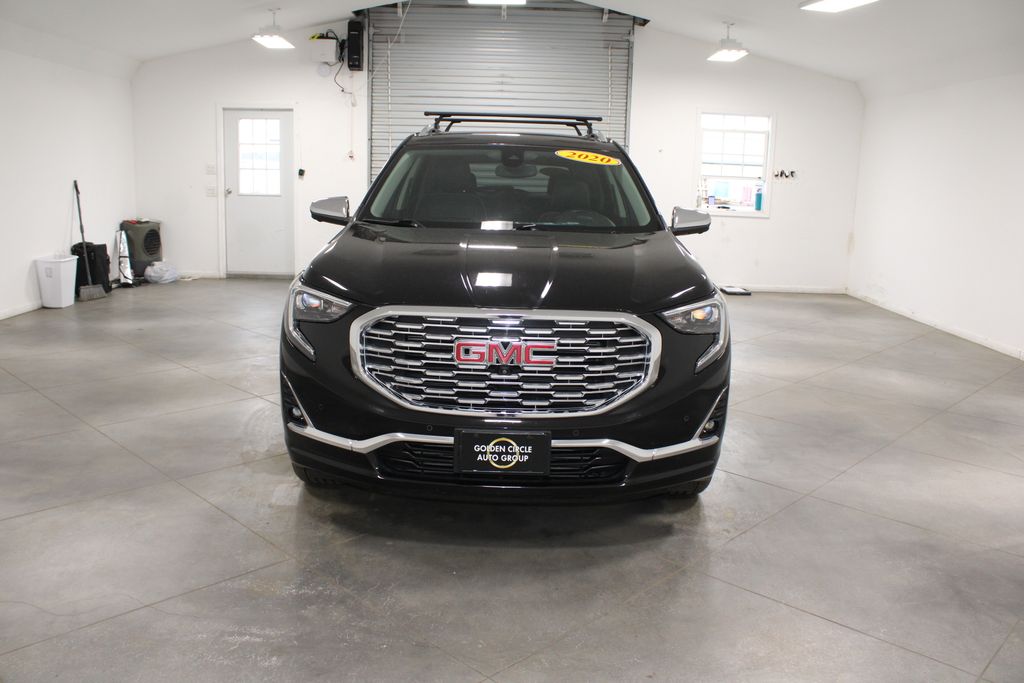 View vehicle photo 3