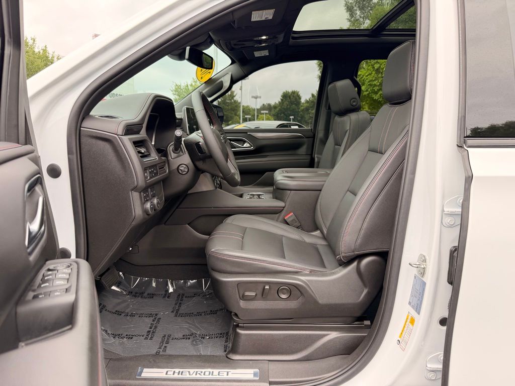 2023 Chevrolet Suburban RST Summit White - Jim Hudson Acura - Image 22