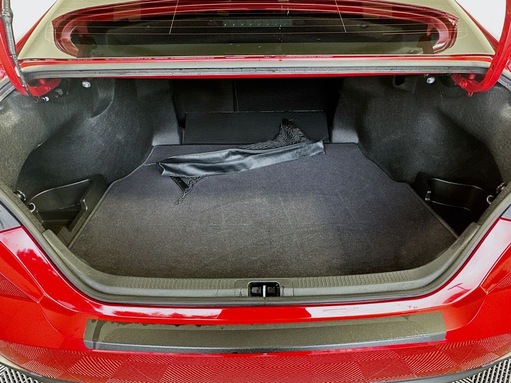 Thumbnail: 2025 Toyota Camry - 26