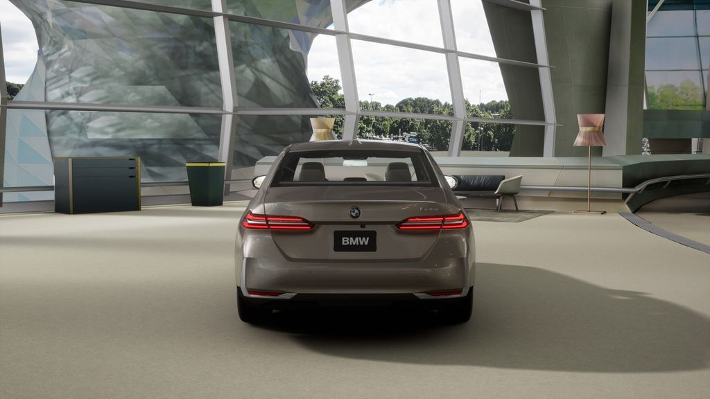 Thumbnail: 2026 BMW 5 Series - 32