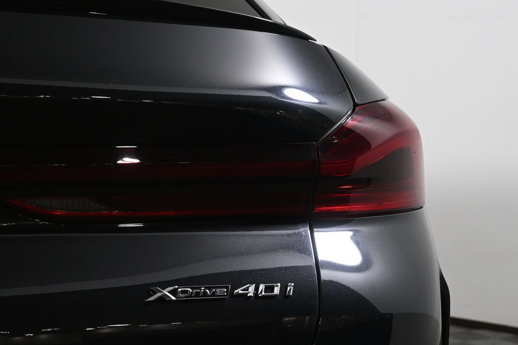 Thumbnail: 2027 BMW X6 - 13