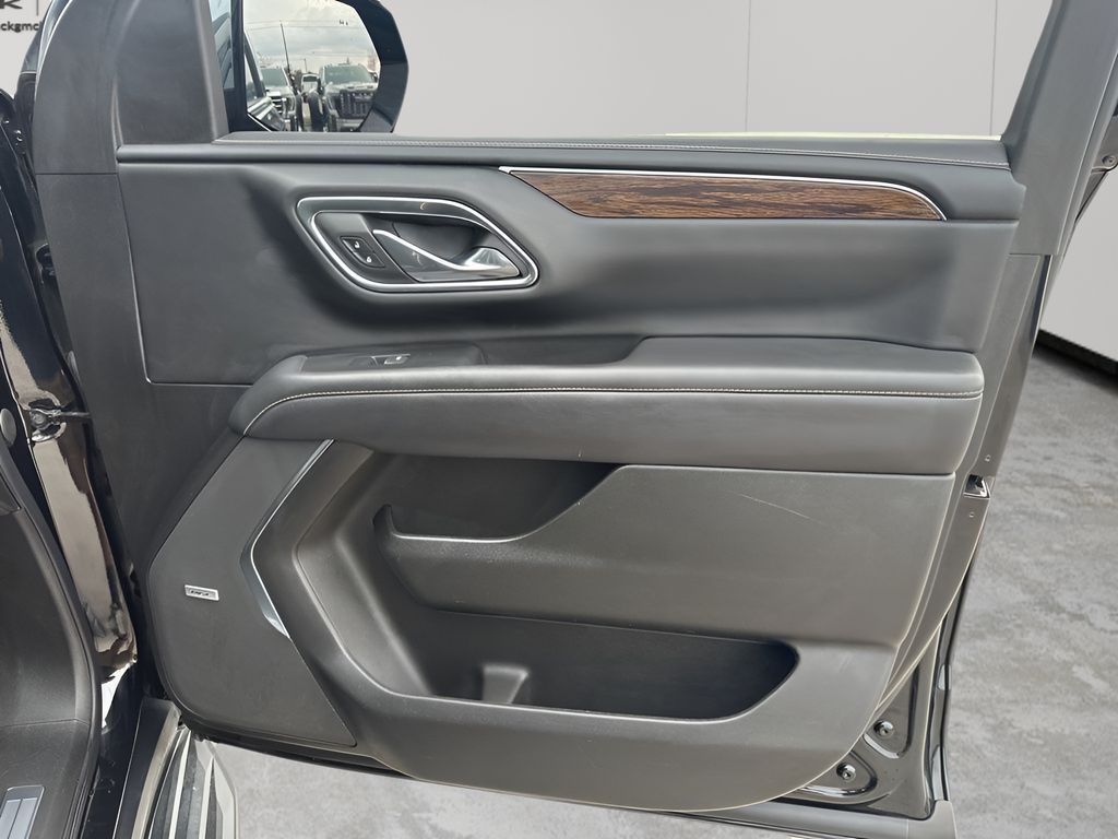 Used Car 2023 Chevrolet Suburban  Premier For Sale Under $60,000 In Austin, Texas