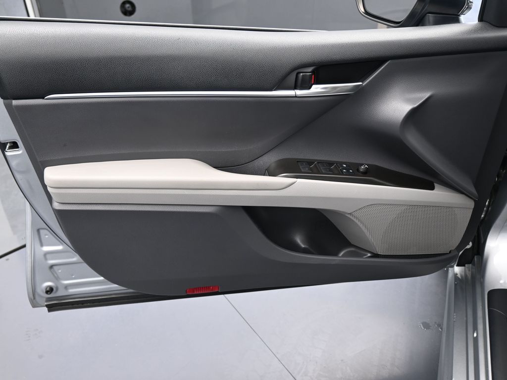 Used 2022 Silver Toyota SE image 12