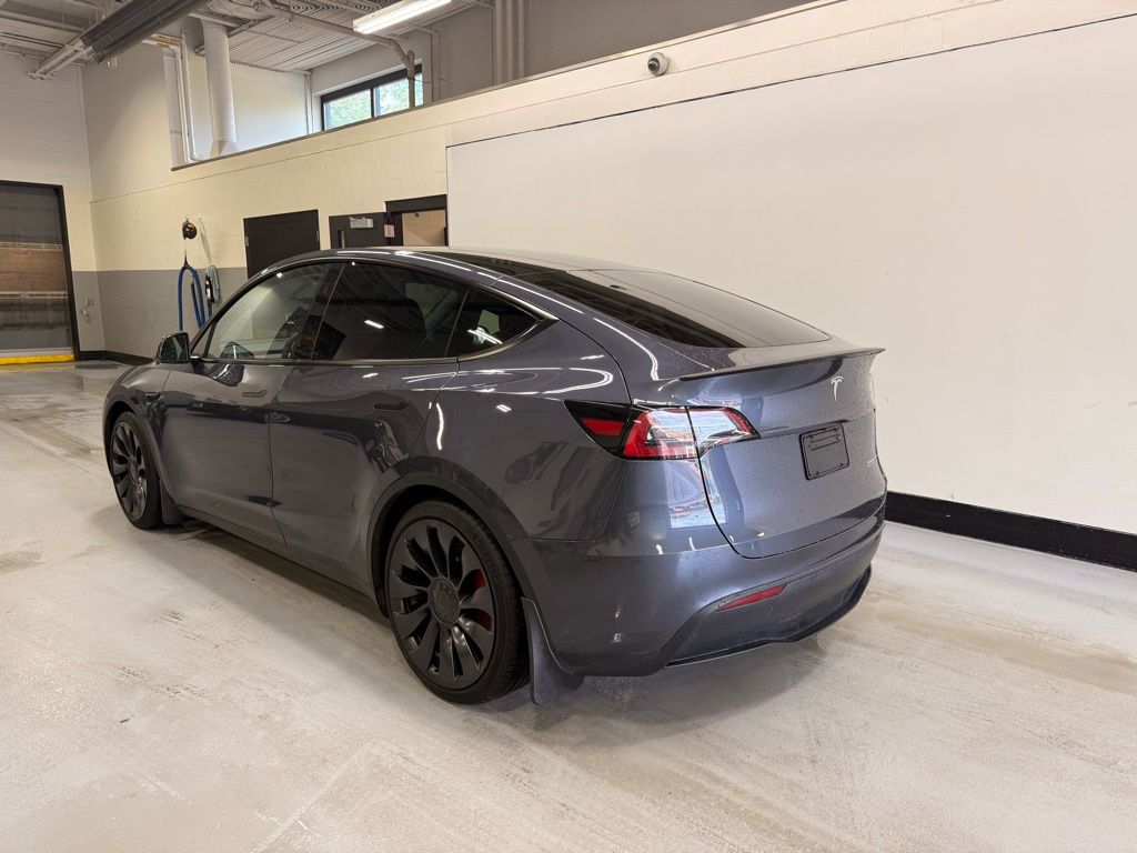 Thumbnail: 2023 Tesla Model Y - 3