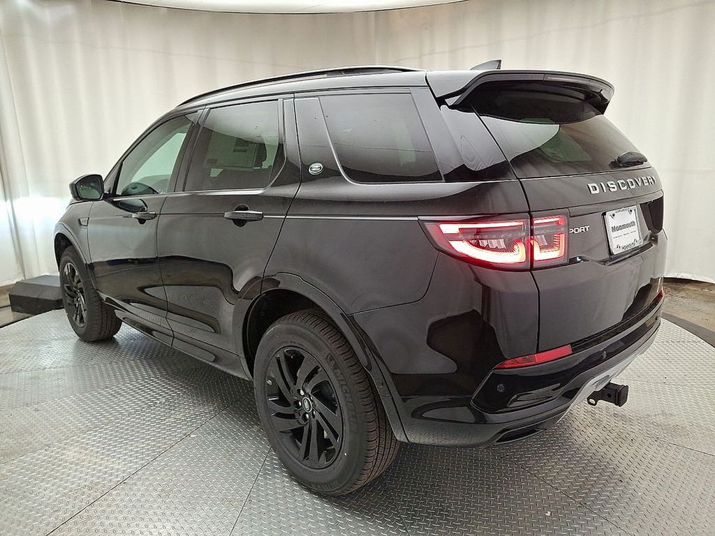 Thumbnail: 2025 Land Rover Discovery Sport - 4