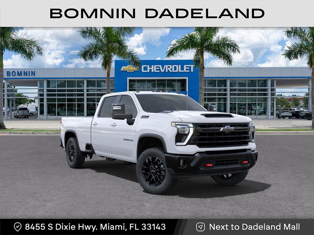 2025 Chevrolet Silverado 3500HD LT photo