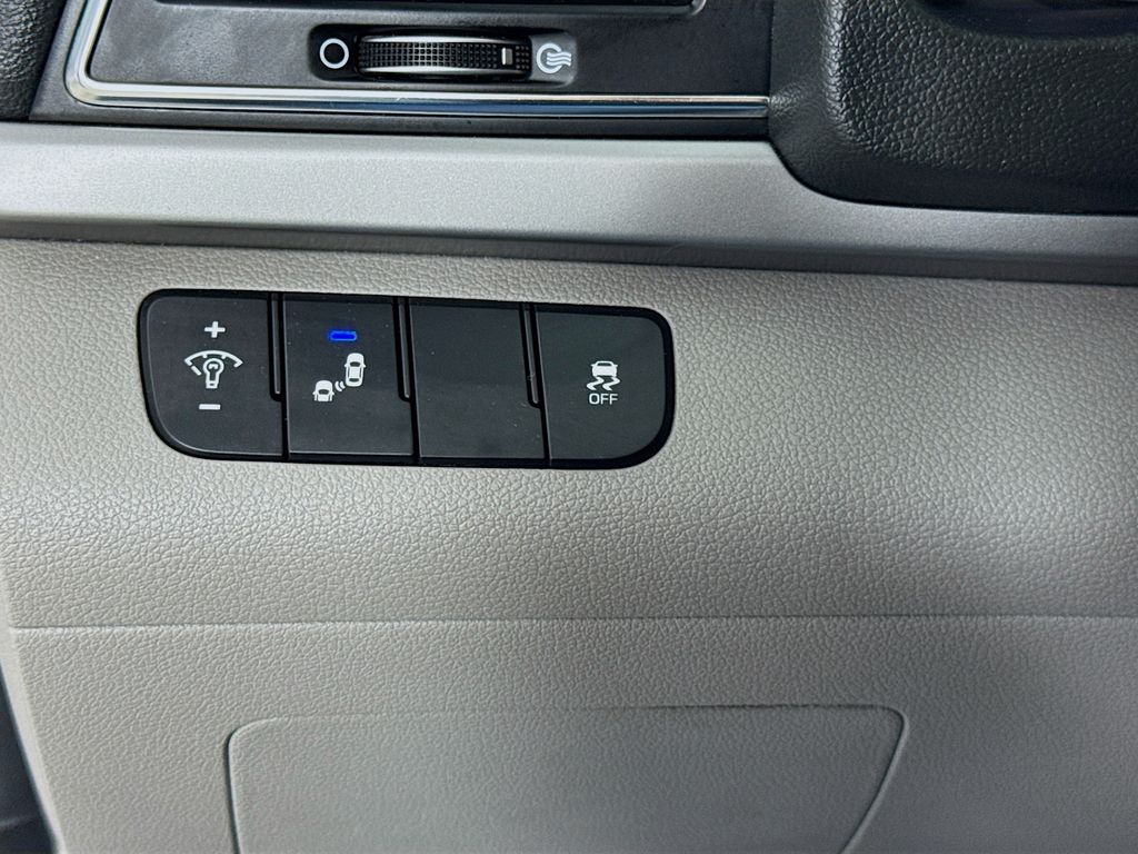 Used Car 2018 Hyundai Elantra  Sel For Sale Under $12,000 In Austin, Texas