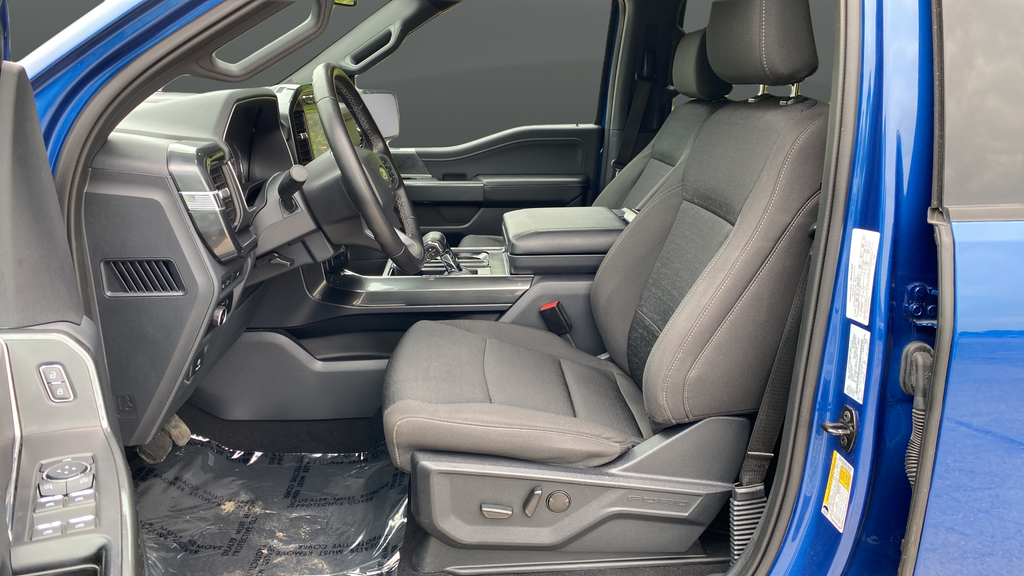Certified Used 2023 Atlas Blue Metallic Ford XLT image 9