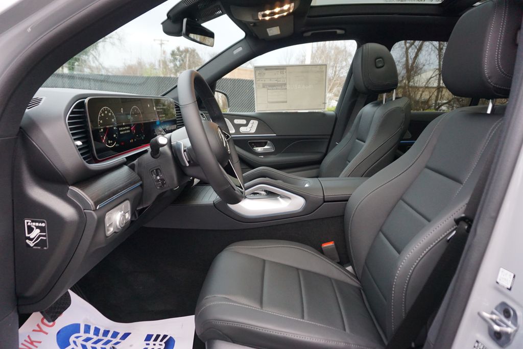 Thumbnail: 2026 Mercedes-Benz GLE - 9