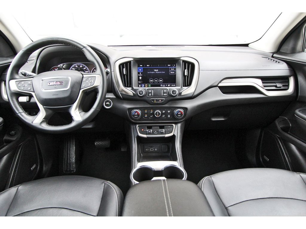 2024 GMC Terrain Denali - 8