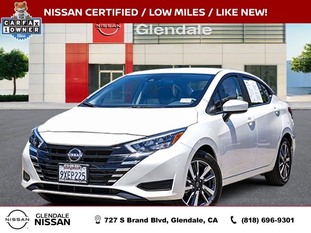 Aspen White Tricoat 2025 Nissan Versa Sedan Front-Wheel Drive Continuously Variable Transmission