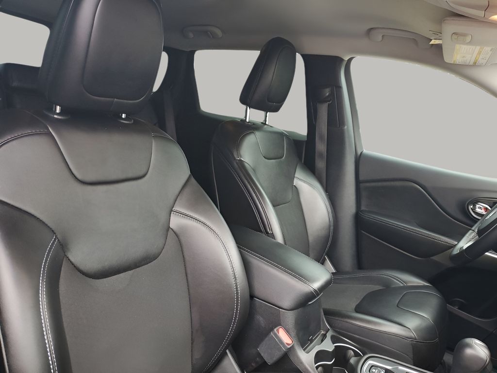 Used Car 2019 Jeep Cherokee  Latitude Plus For Sale Under $20,000 In Austin, Texas