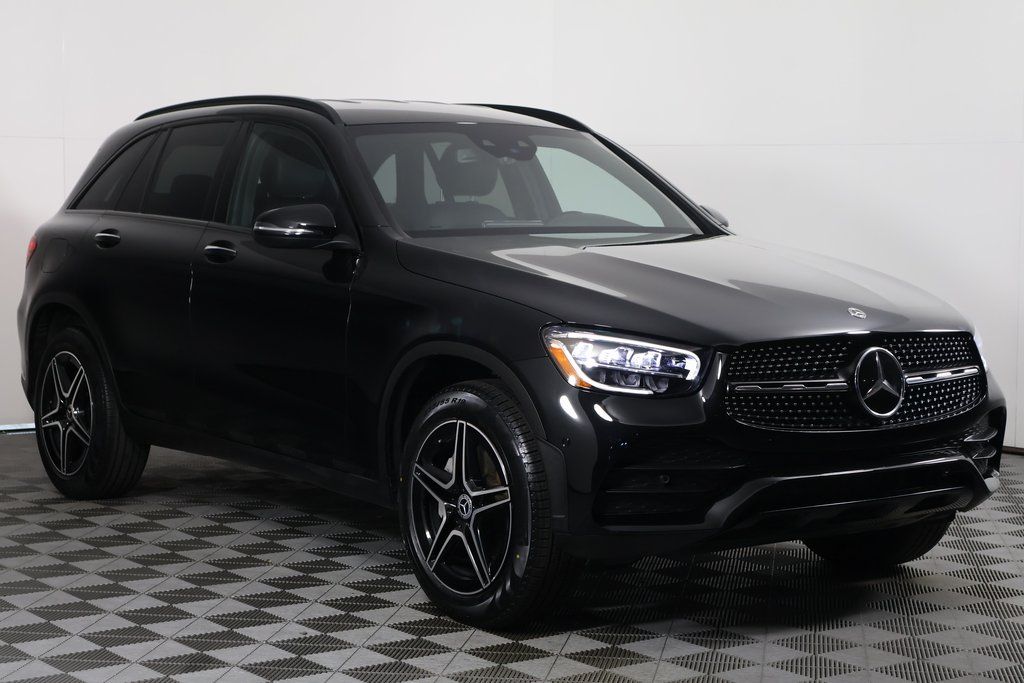 2022 Mercedes-Benz GLC 300 3