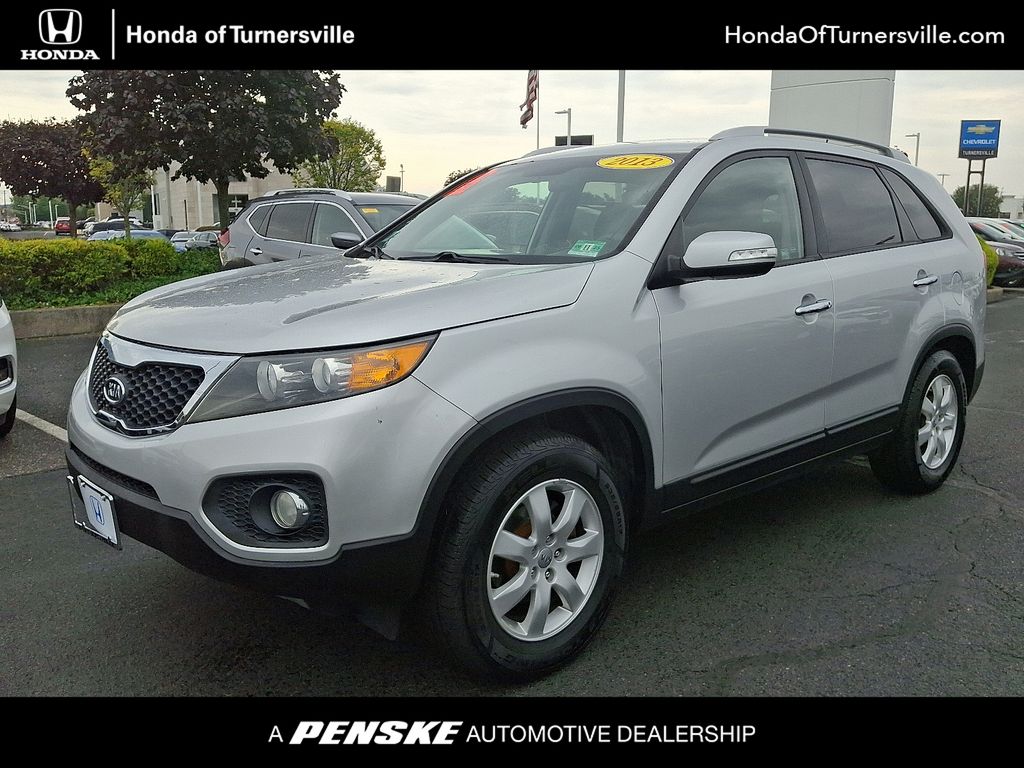 Thumbnail: 2013 Kia Sorento - 1