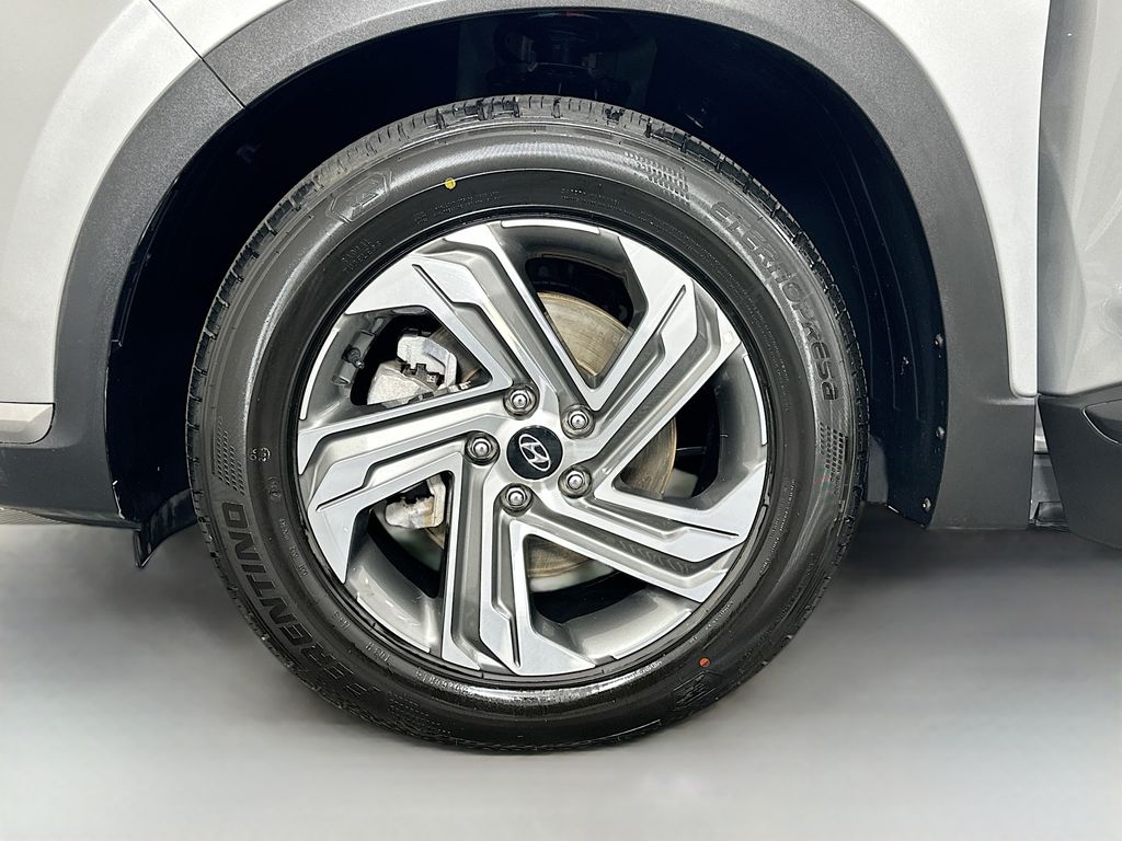 Thumbnail: 2023 Hyundai Santa Fe - 32