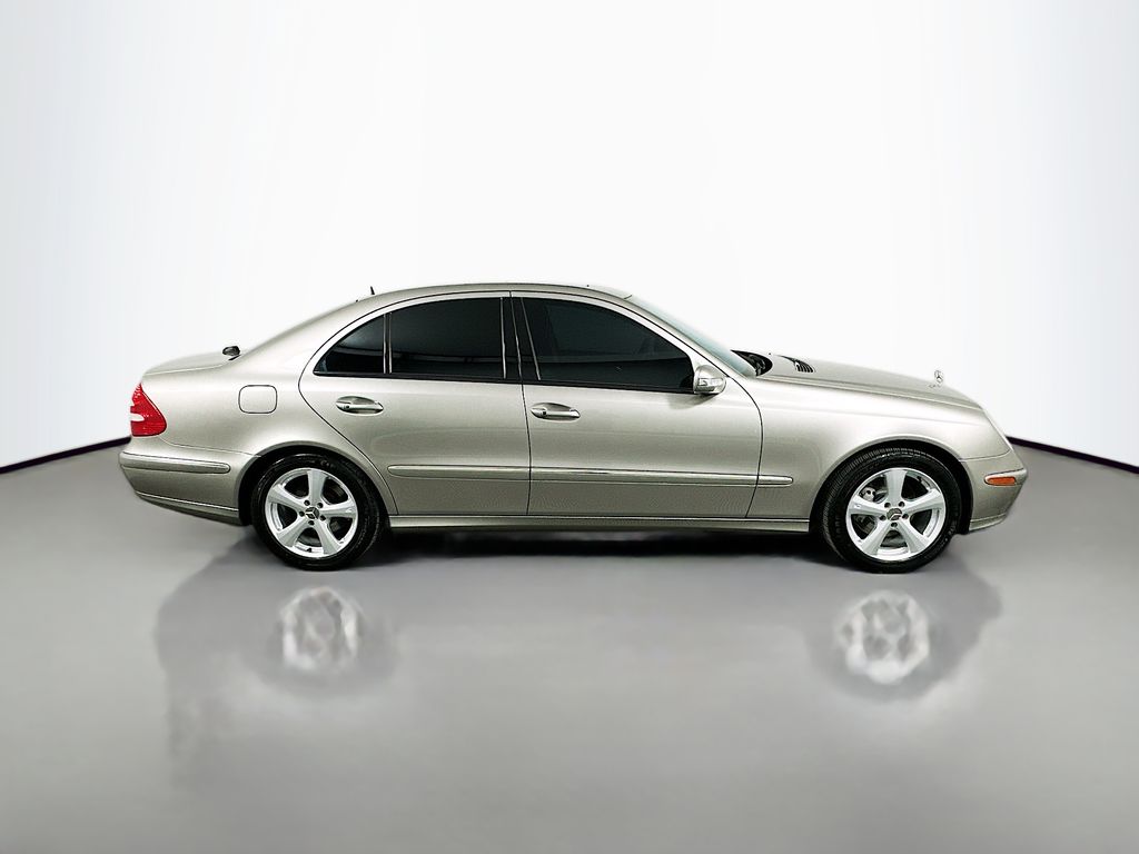 Thumbnail: 2005 Mercedes-Benz E-Class - 4