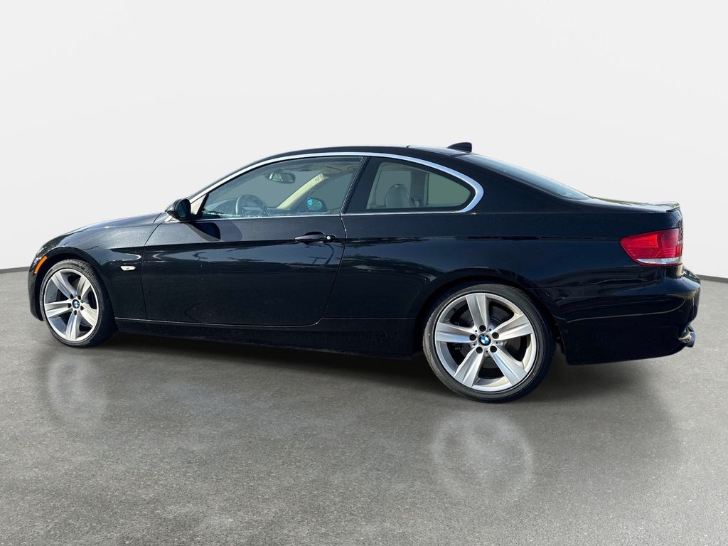 Used 2007 Black BMW 335i image 2