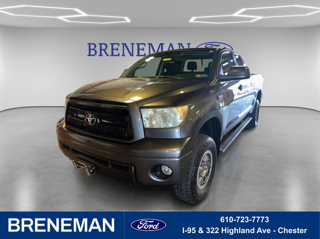 Magnetic Gray Metallic 2013 Toyota Tundra Pickup Truck Four-Wheel Drive 6-Speed Automatic Overdrive