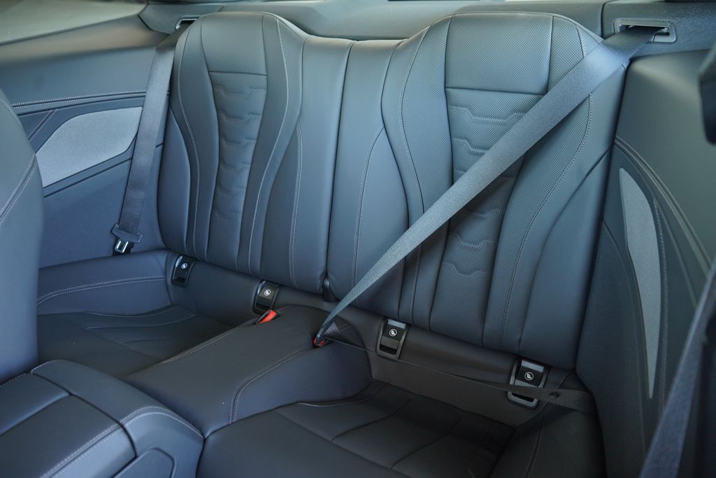 Thumbnail: 2026 BMW 8 Series - 20