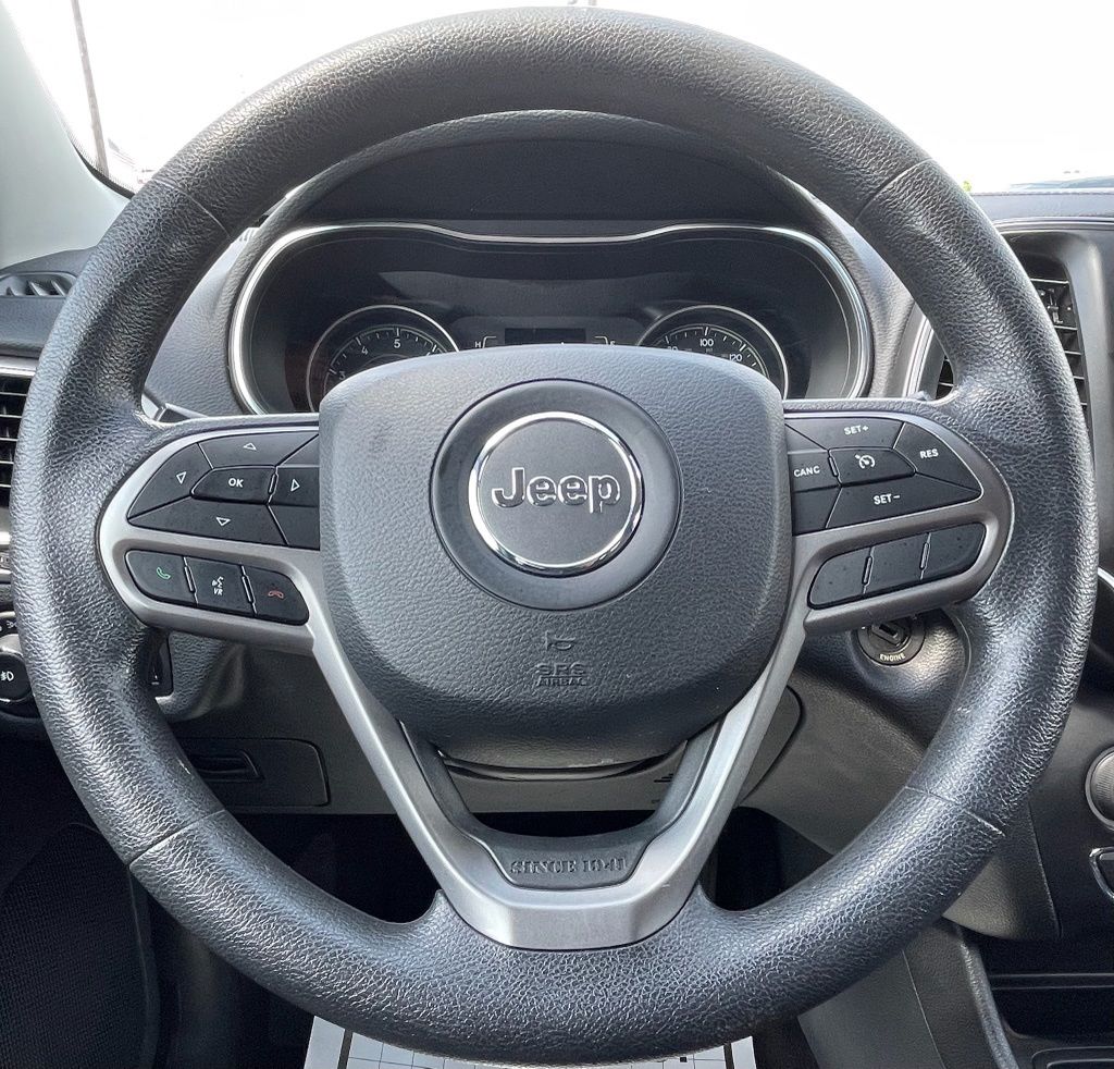 2019 Jeep Cherokee Latitude Red at Community Kia