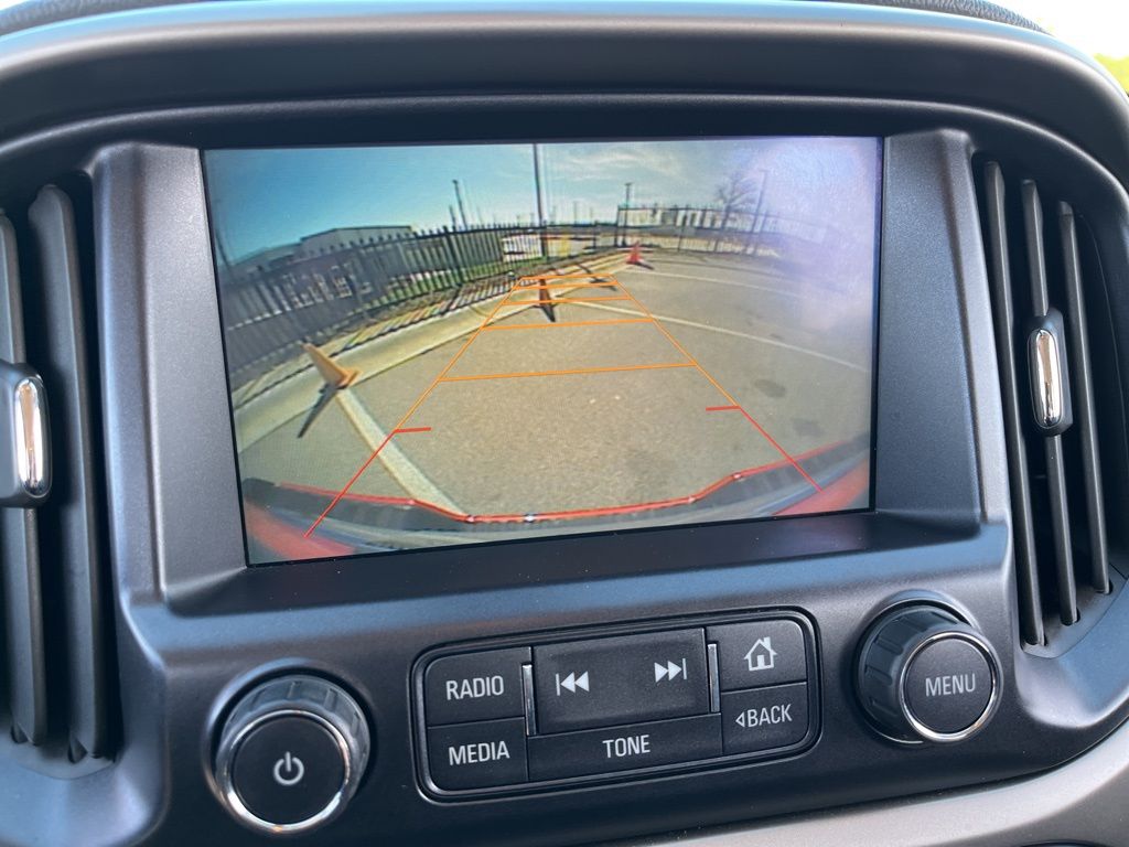 Thumbnail: 2015 Chevrolet Colorado - 23