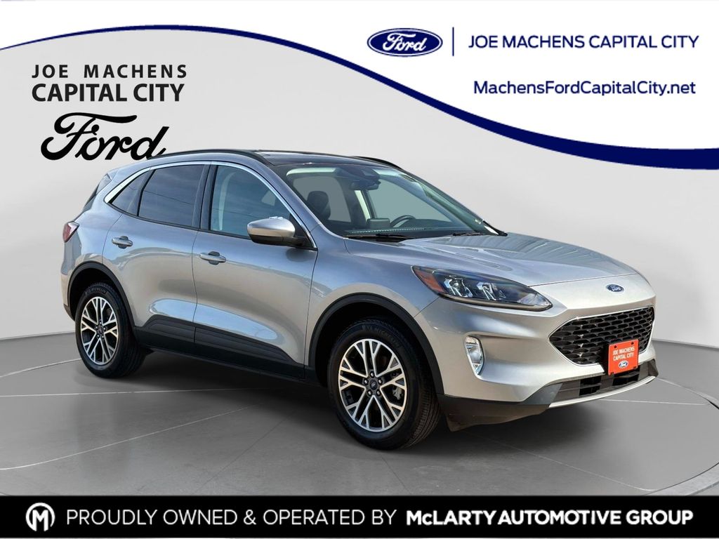 Iconic Silver Metallic 2022 Ford Escape SUV / Crossover All-Wheel Drive 8-Speed Automatic