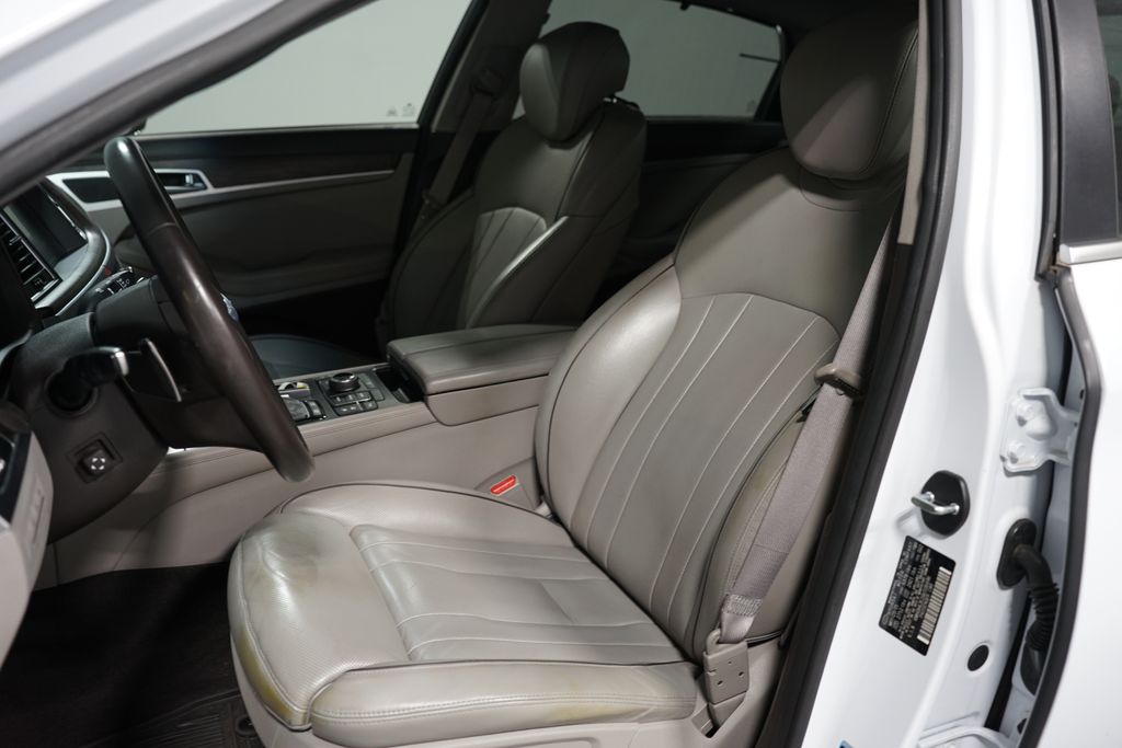 Thumbnail: 2016 Hyundai Genesis - 6