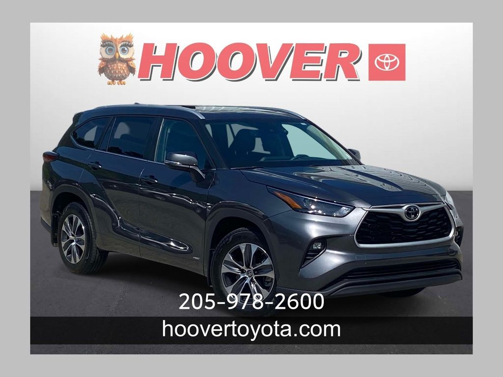 2025 Toyota Highlander Hybrid XLE AWD