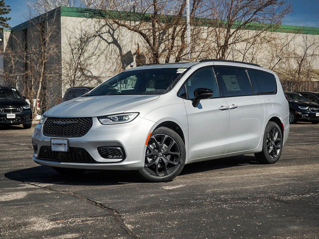 2026 Chrysler Pacifica