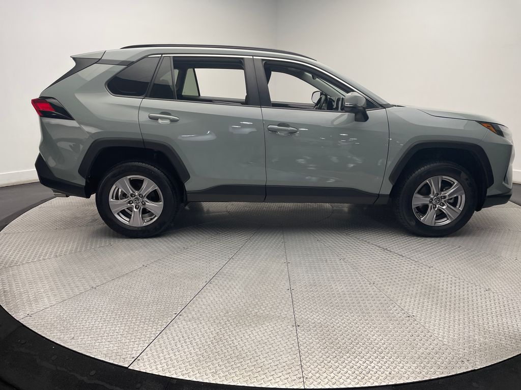 2023 Toyota RAV4 XLE 4