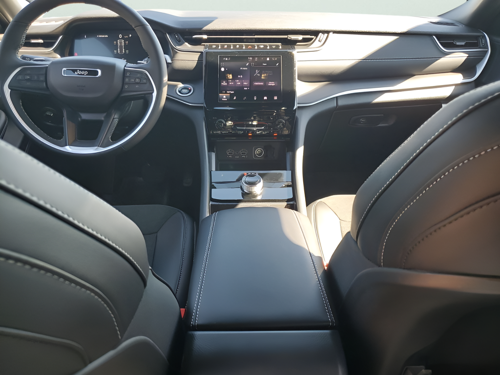 New Car 2025 Jeep Grand Cherokee  For Sale Under $40,000 In Austin, Texas