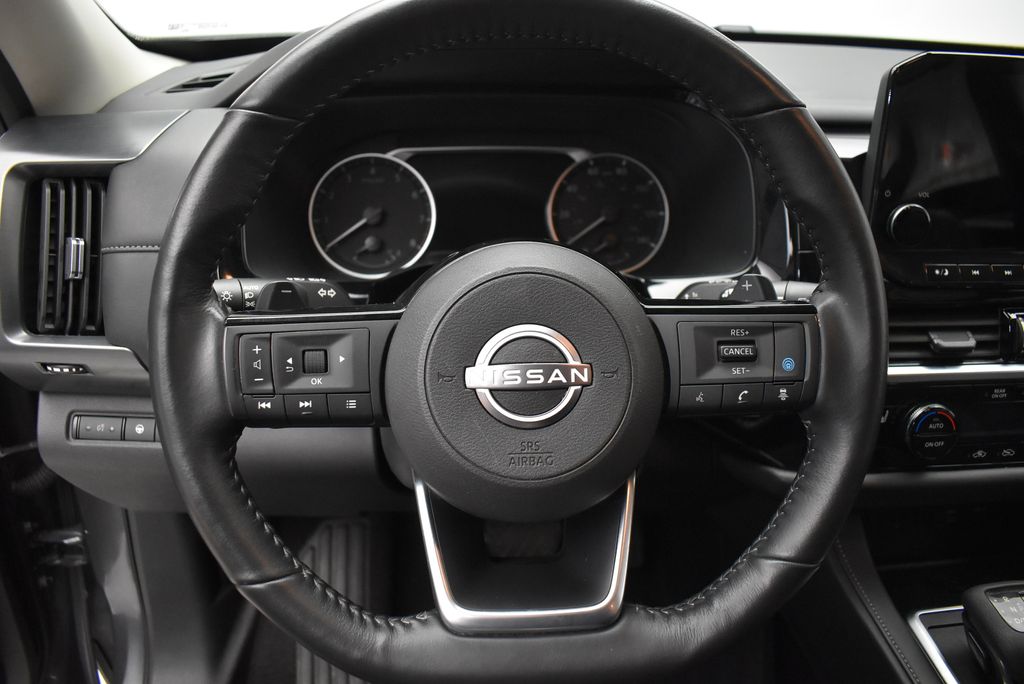 Thumbnail: 2025 Nissan Pathfinder - 16