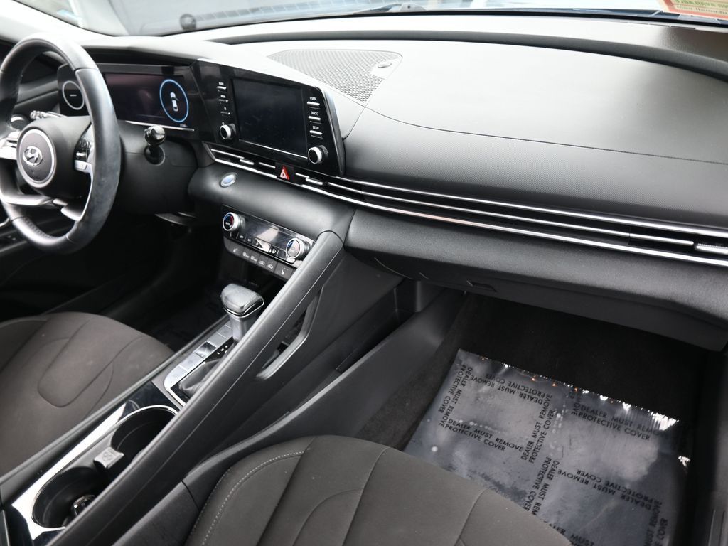 Used 2022 Electric Shadow Hyundai SEL image 40