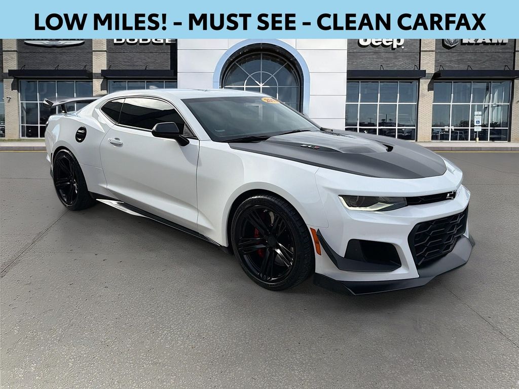 2019 Chevrolet Camaro ZL1 Coupe RWD