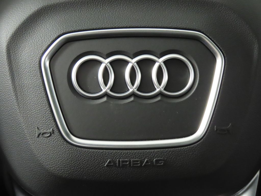 Thumbnail: 2026 Audi Q7 - 16