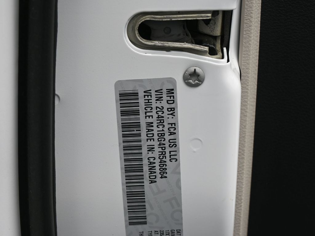 Used 2023 Bright White Clearcoat Chrysler Touring L image 19