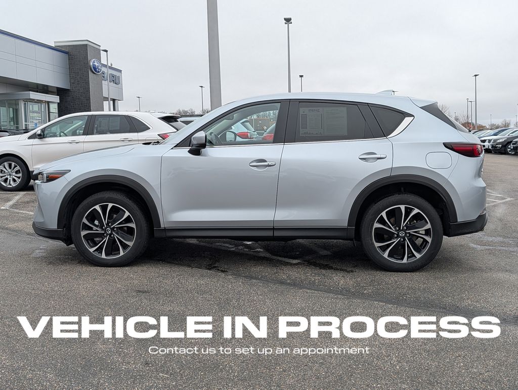 View vehicle photo 4