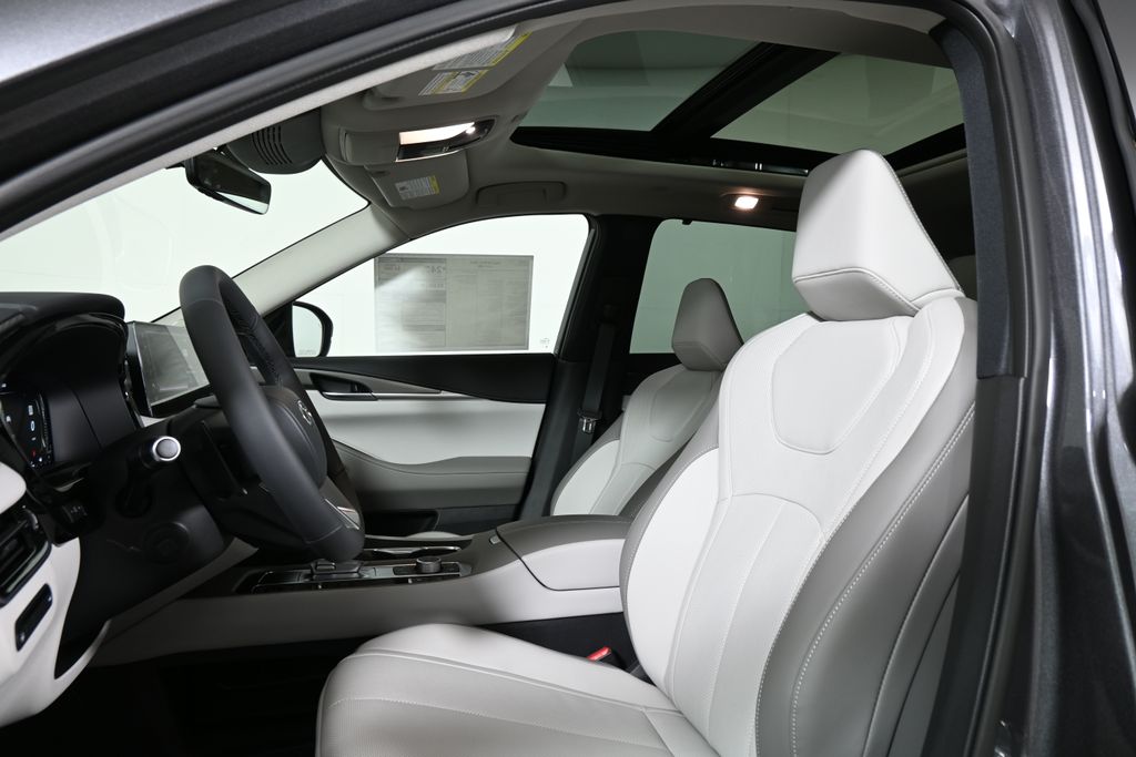 Thumbnail: 2026 INFINITI QX60 - 13