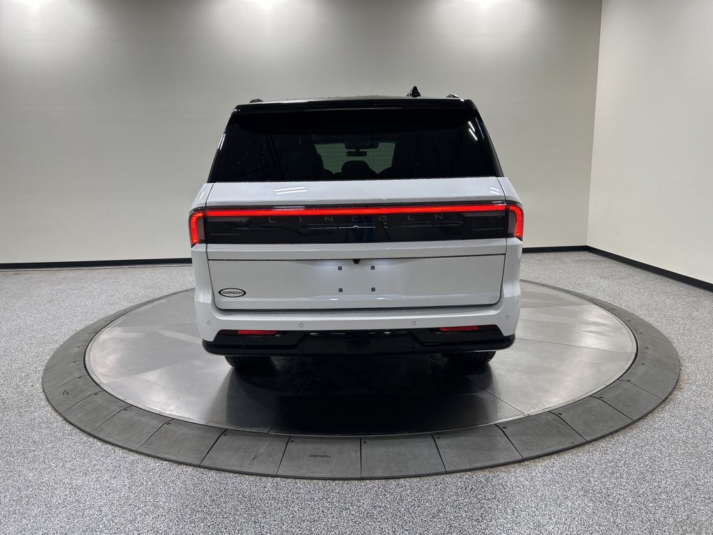 new 2026 Lincoln Navigator L car, priced at $126,050