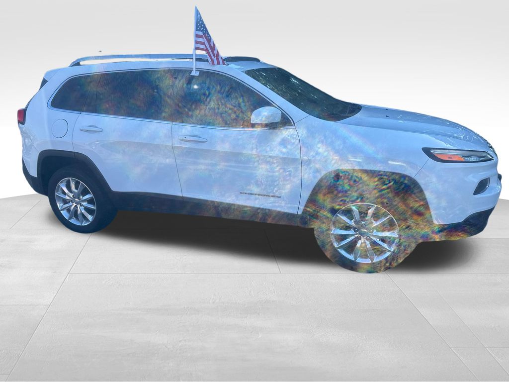 Used 2015 White Jeep Limited image 33
