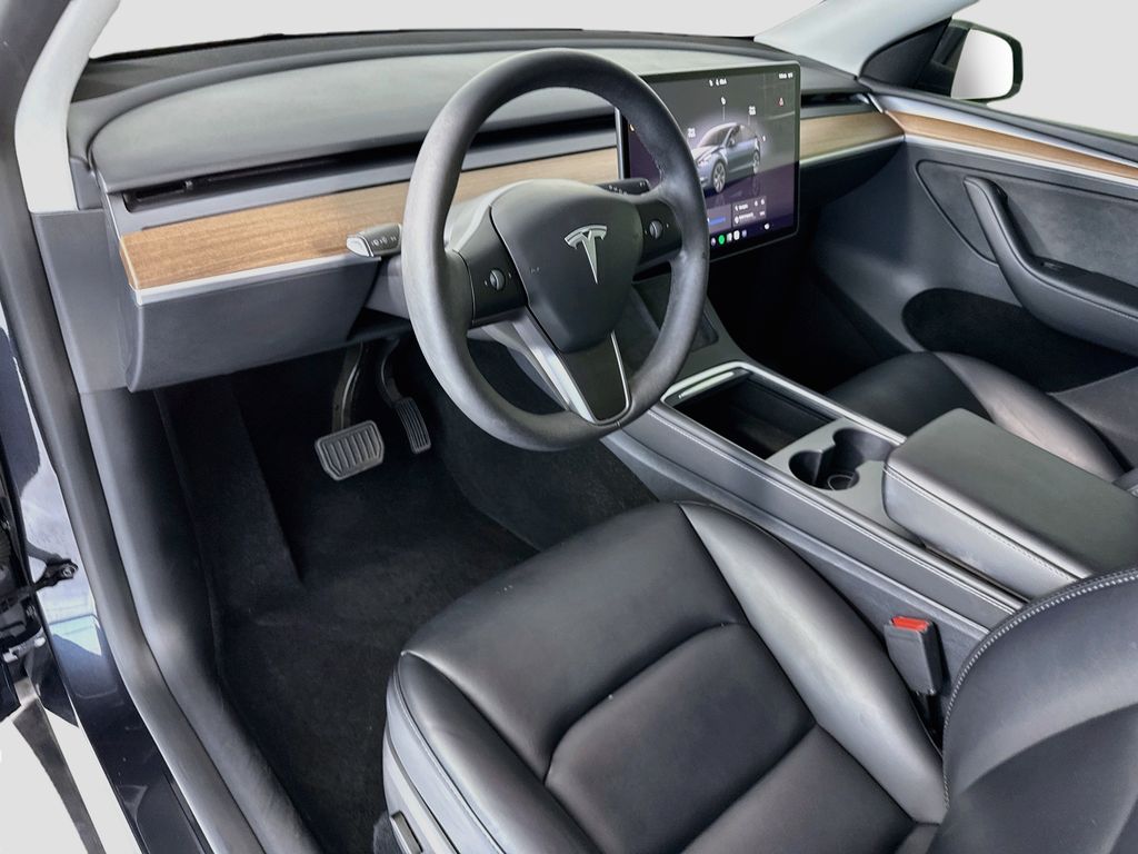 Thumbnail: 2024 Tesla Model Y - 9