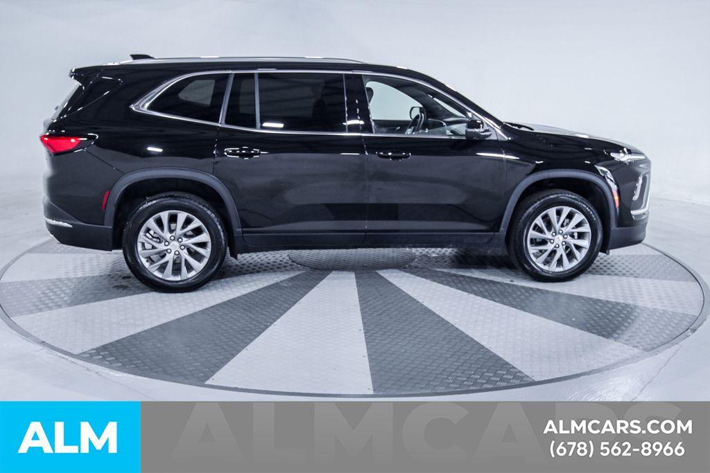 Used 2025 Black Buick Preferred image 11