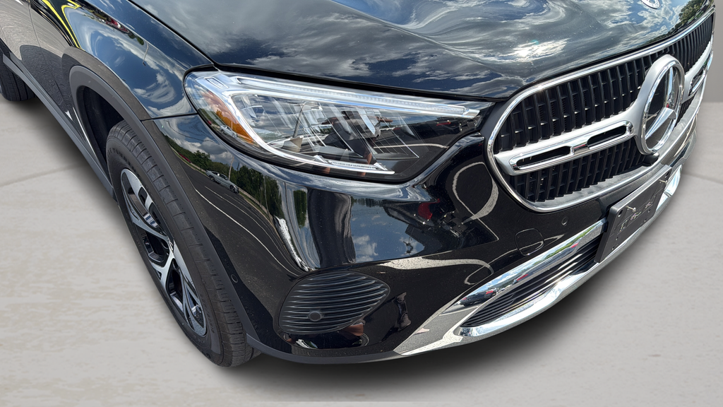 2025 Mercedes-Benz GLC