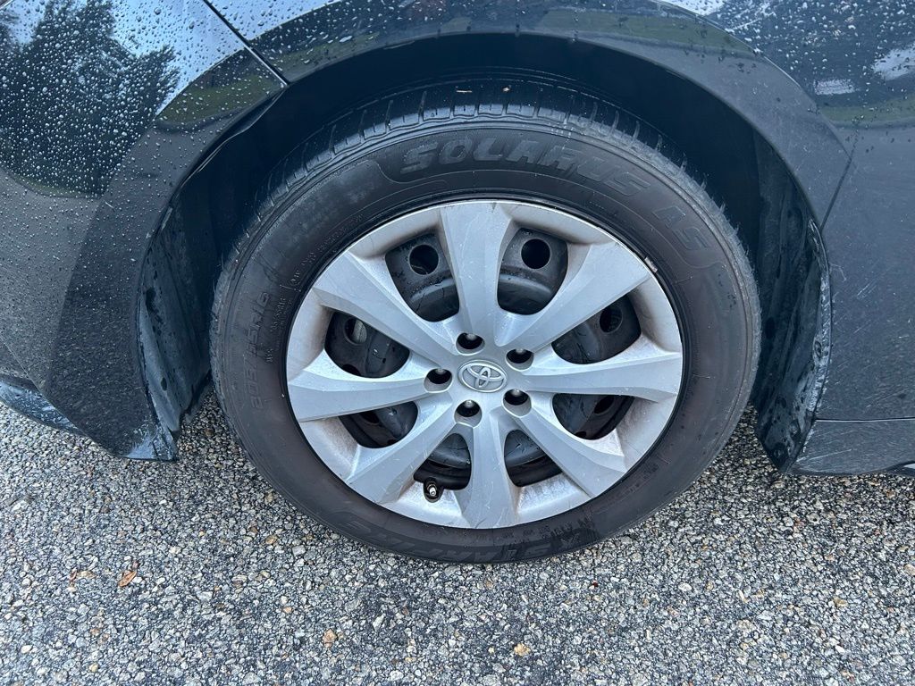 Thumbnail: 2023 Toyota Corolla - 9