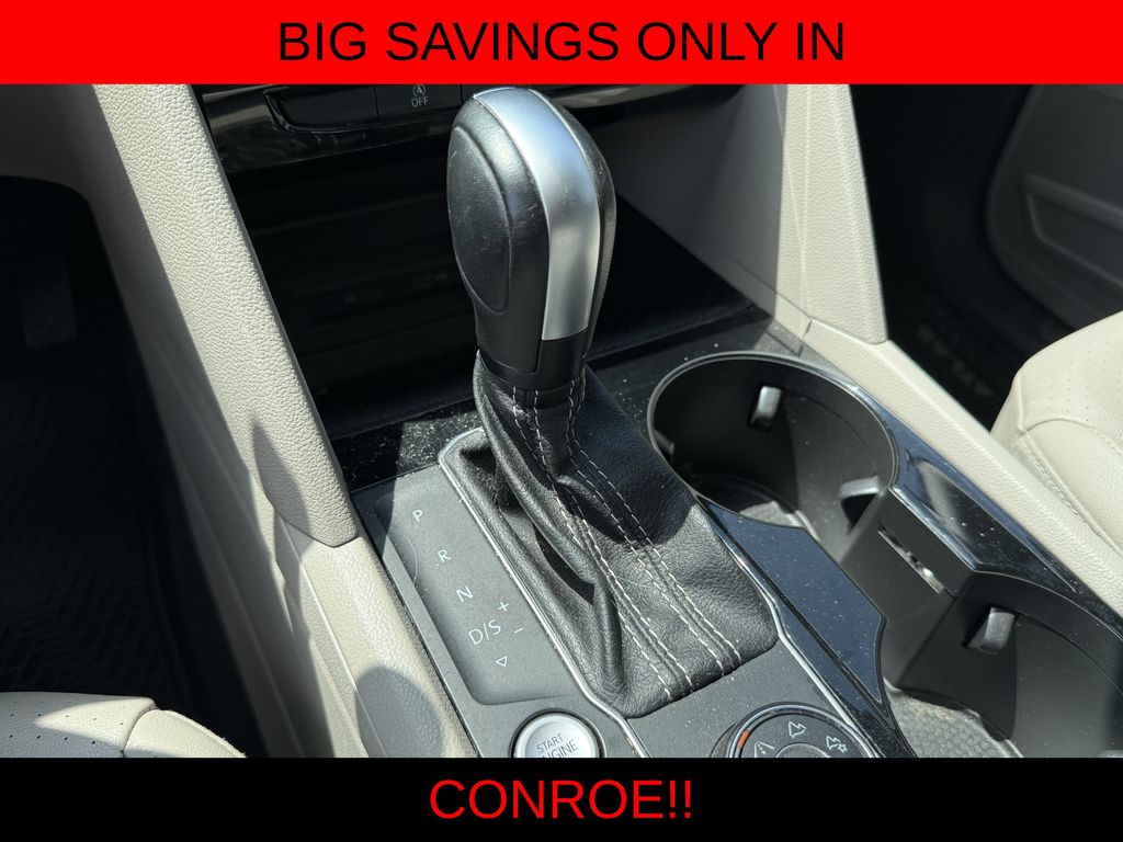 2022 Volkswagen Atlas SEL Blue at DeMontrond Auto Country