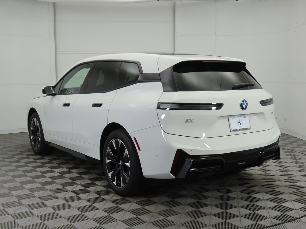 Thumbnail: 2026 BMW iX - 7