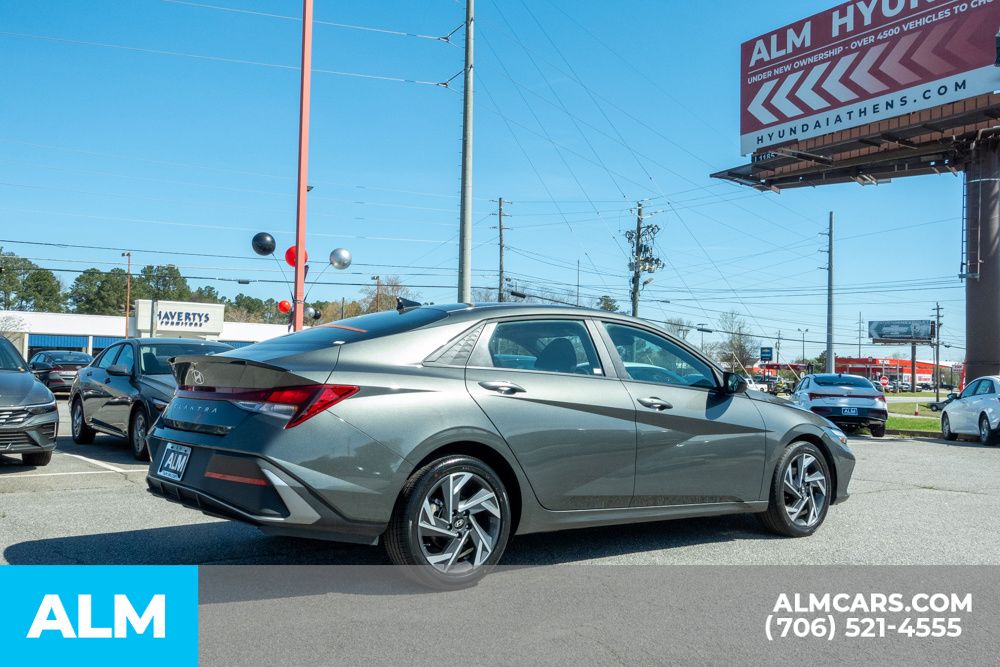 Certified Used 2025 Gray Hyundai SEL Sport image 6
